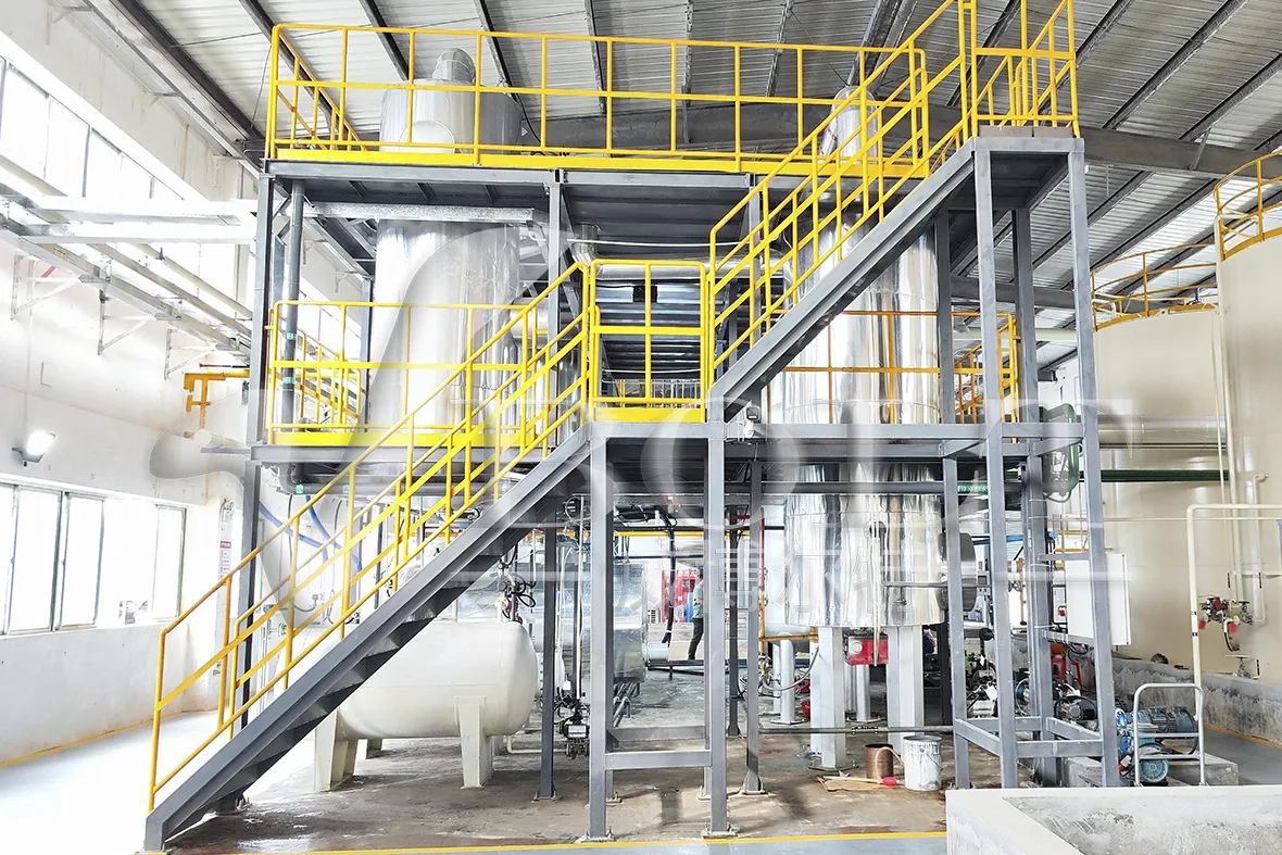 Waste engine oil recycling and distillation equipment