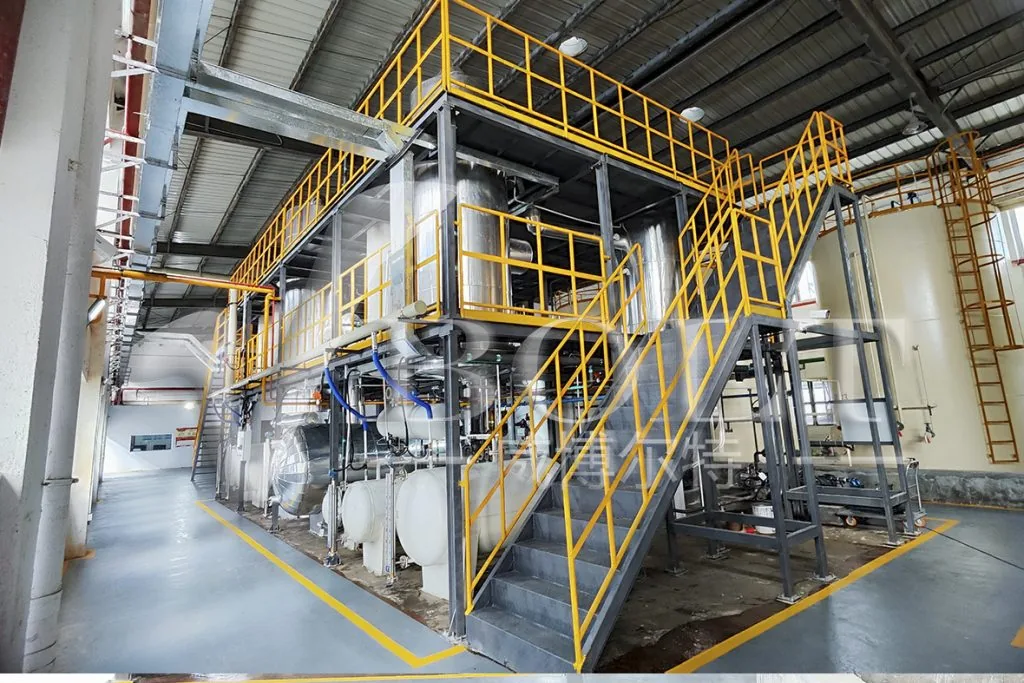 Continuous waste oil to diesel refining machine