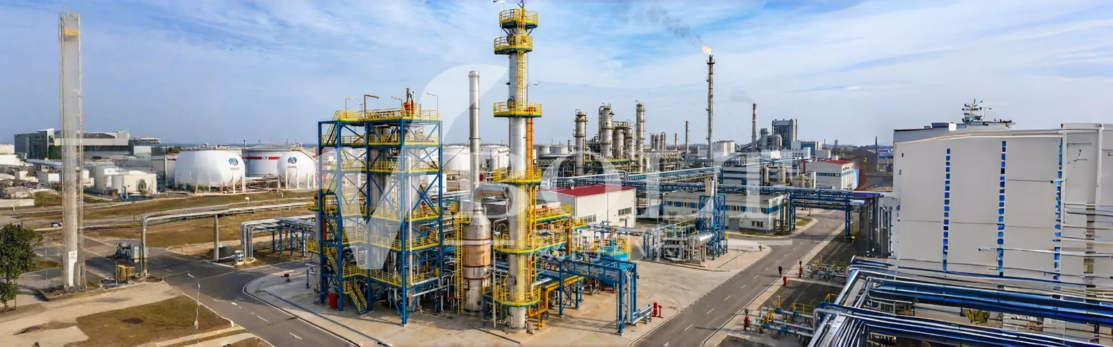 Waste oil plant loading area with distillation units